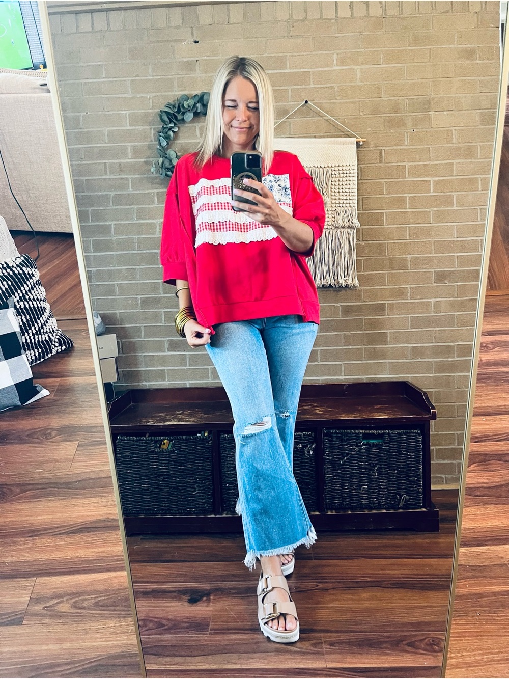 BiBi Red Patchwork Lace Flag Pullover Sweatshirt